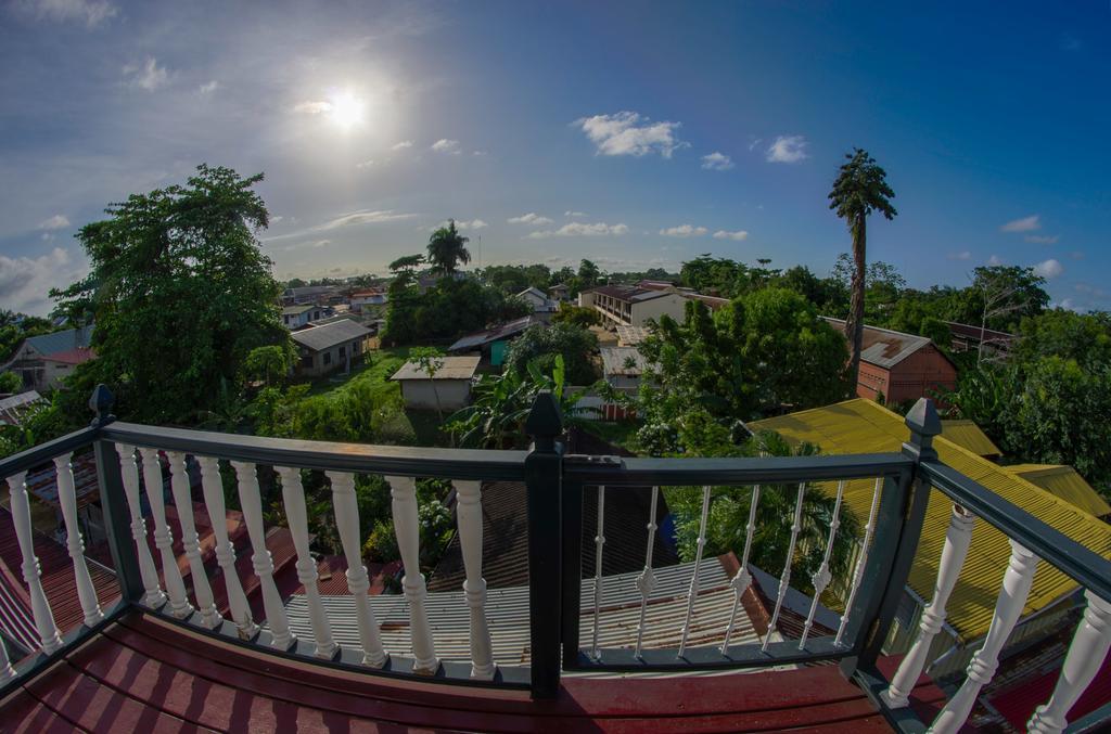Guesthouse Un Pied-A-Terre Paramaribo Exterior foto