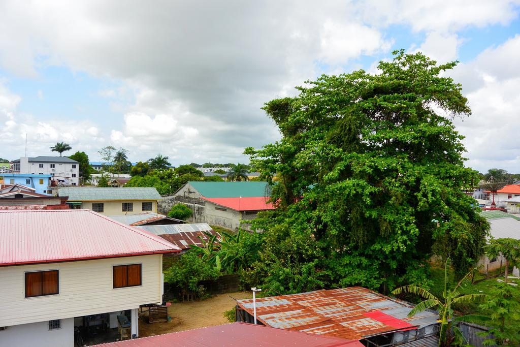 Guesthouse Un Pied-A-Terre Paramaribo Exterior foto